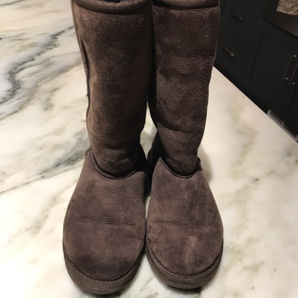 Woman’s Size 6 Ugg Australia Boots